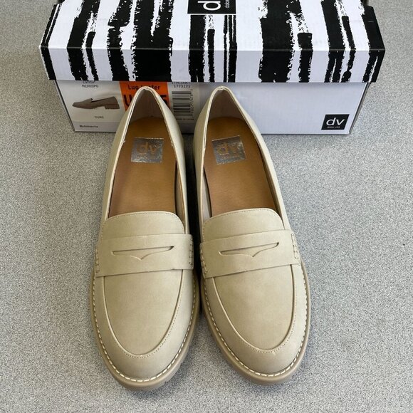 NEW Dv Dolce Vita Ladies Lug Loafer Dune Beige Women's US 8.5 - Picture 2 of 9